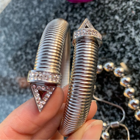 Stainless steel chunky cuff bracelet - Picture 3 of 5